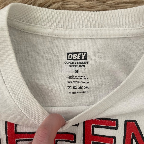 Obey Defend Black Lives Graphic Tee - Picture 3 of 3